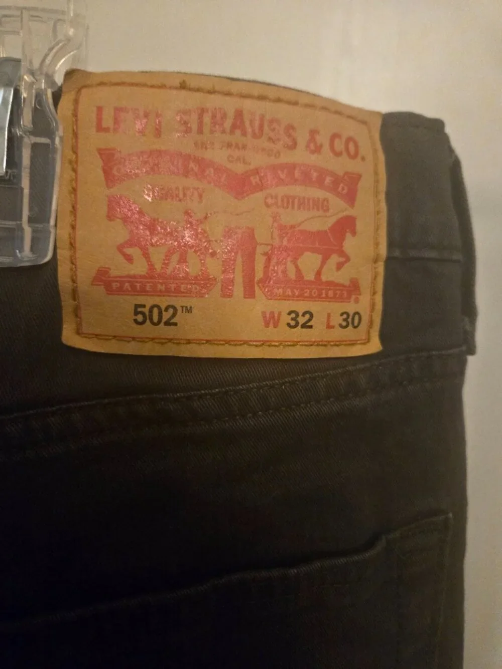 Levis Strauss fit thigh tapered